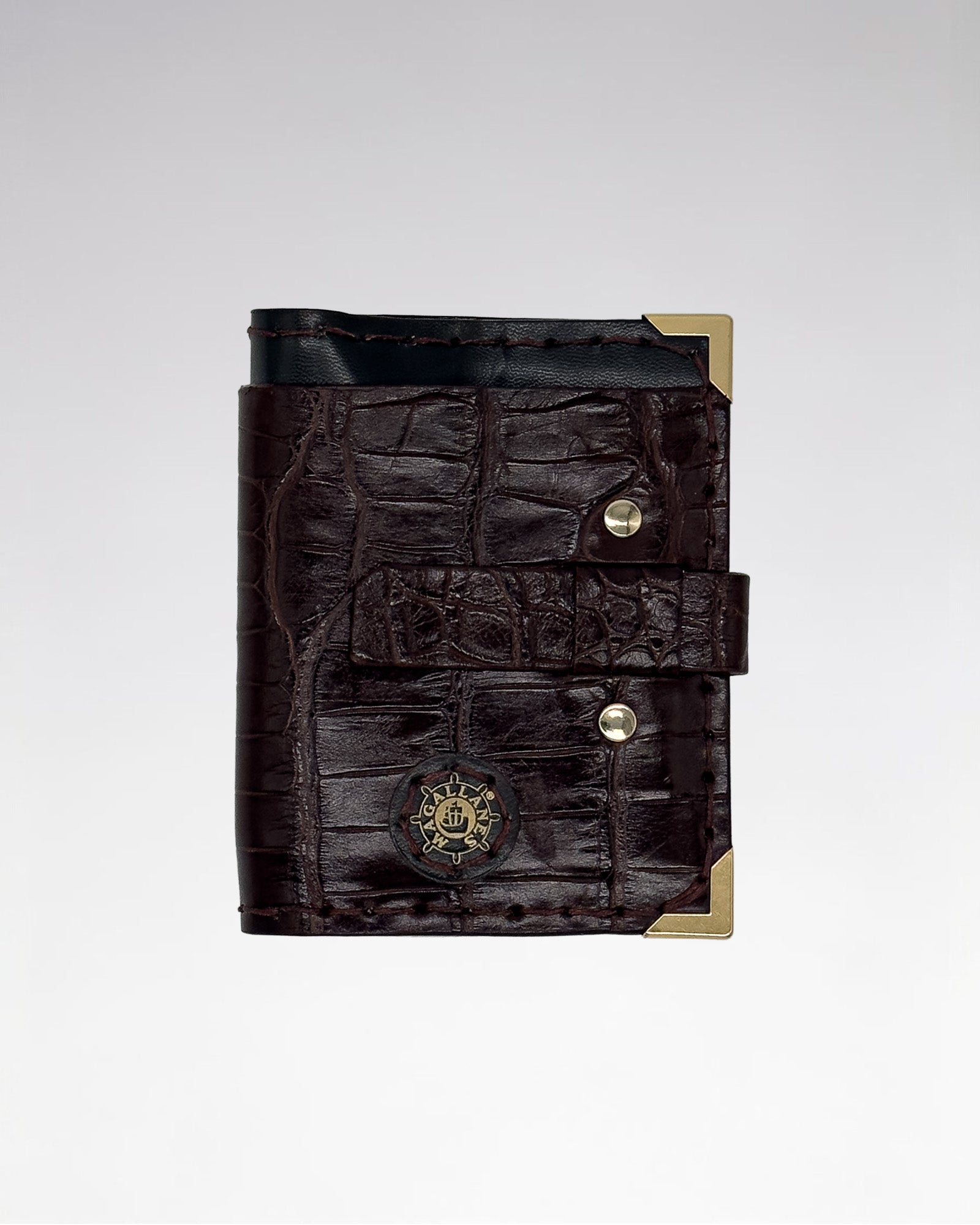 Marrón oscuro