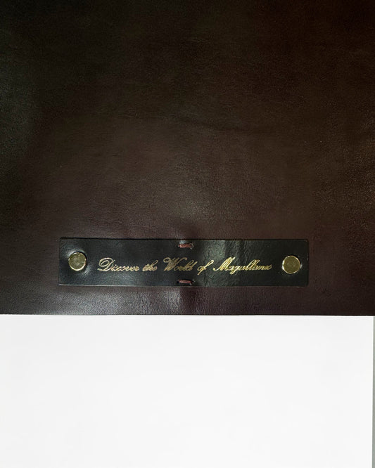 Marrón oscuro