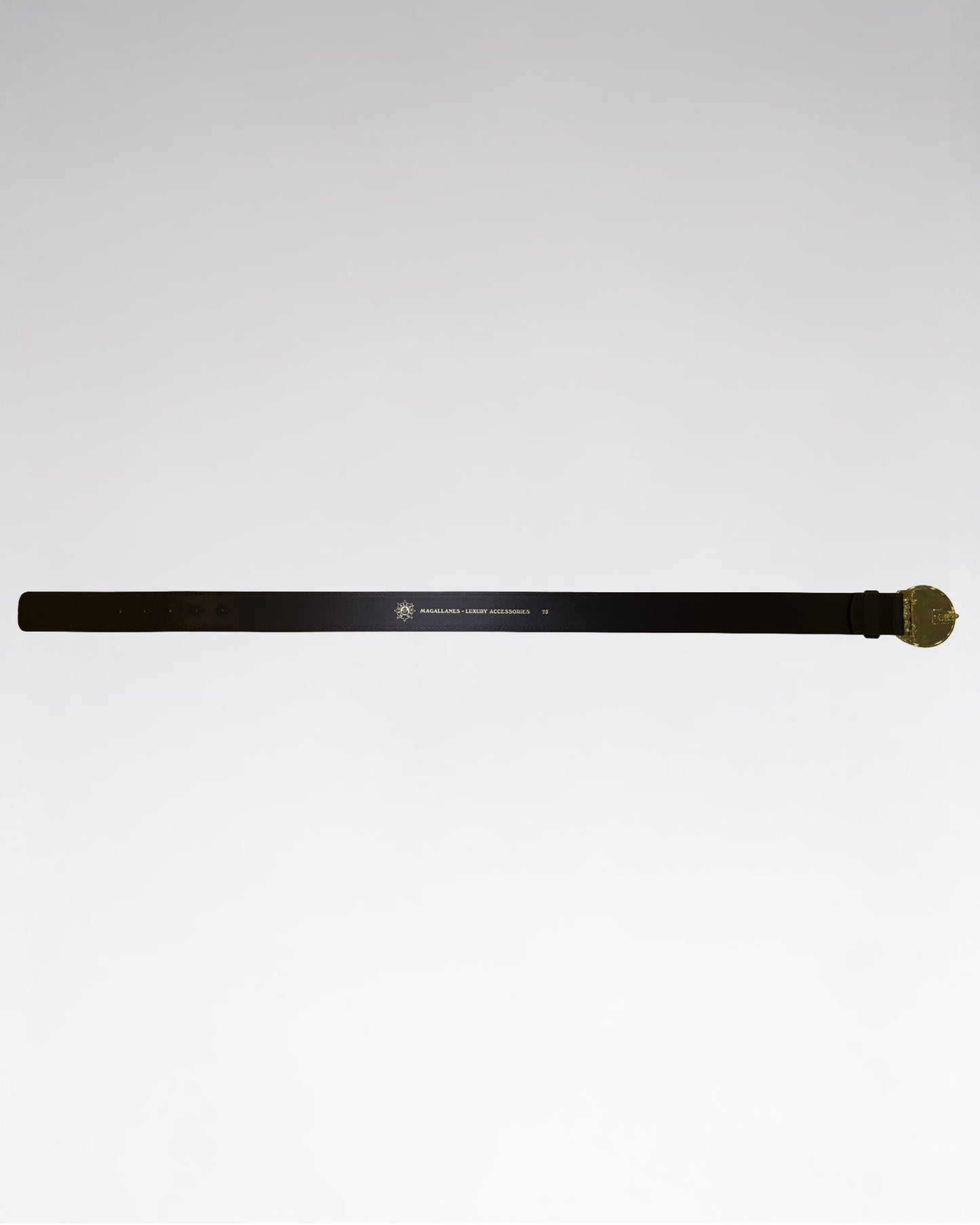 Marrón oscuro