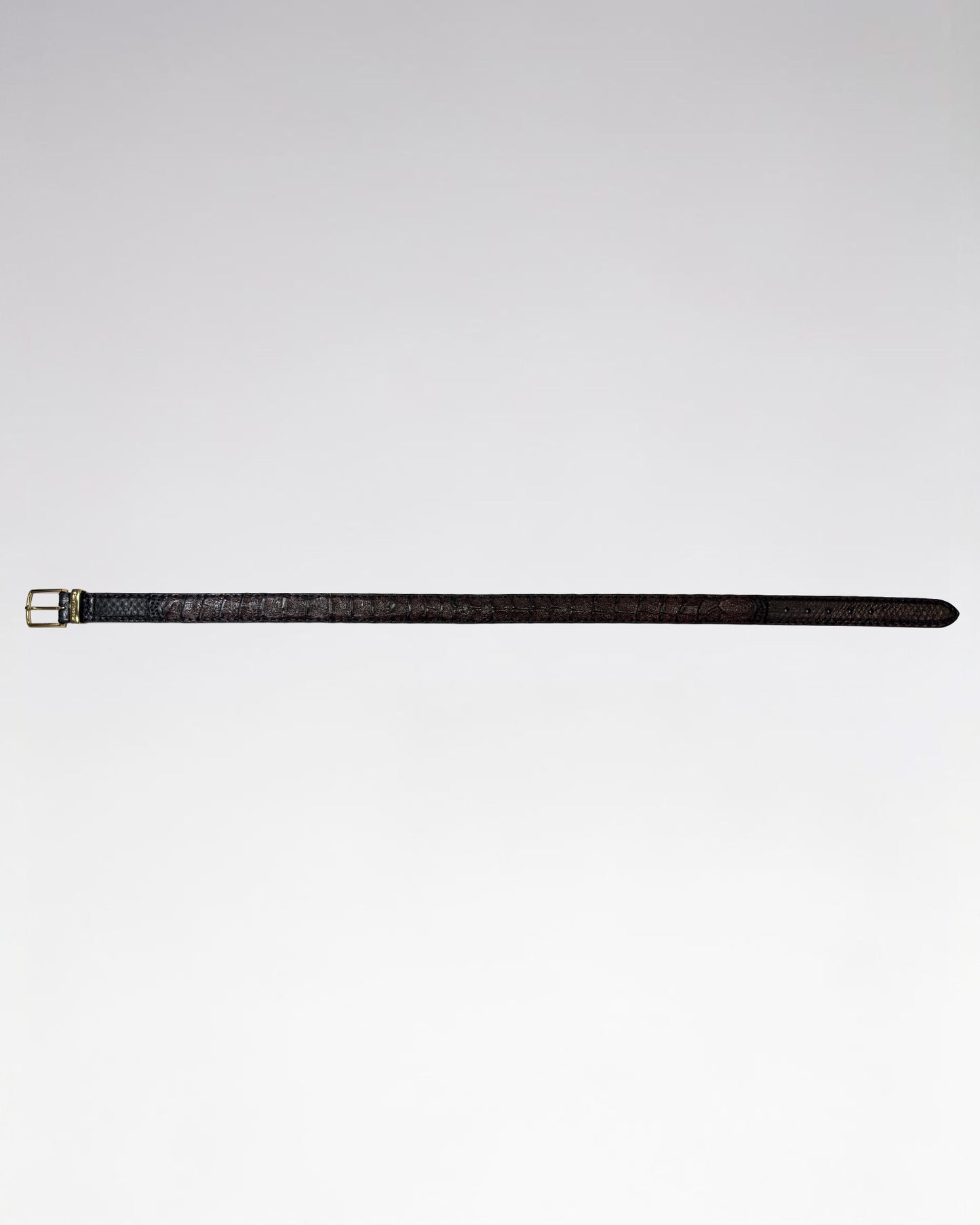Marrón oscuro