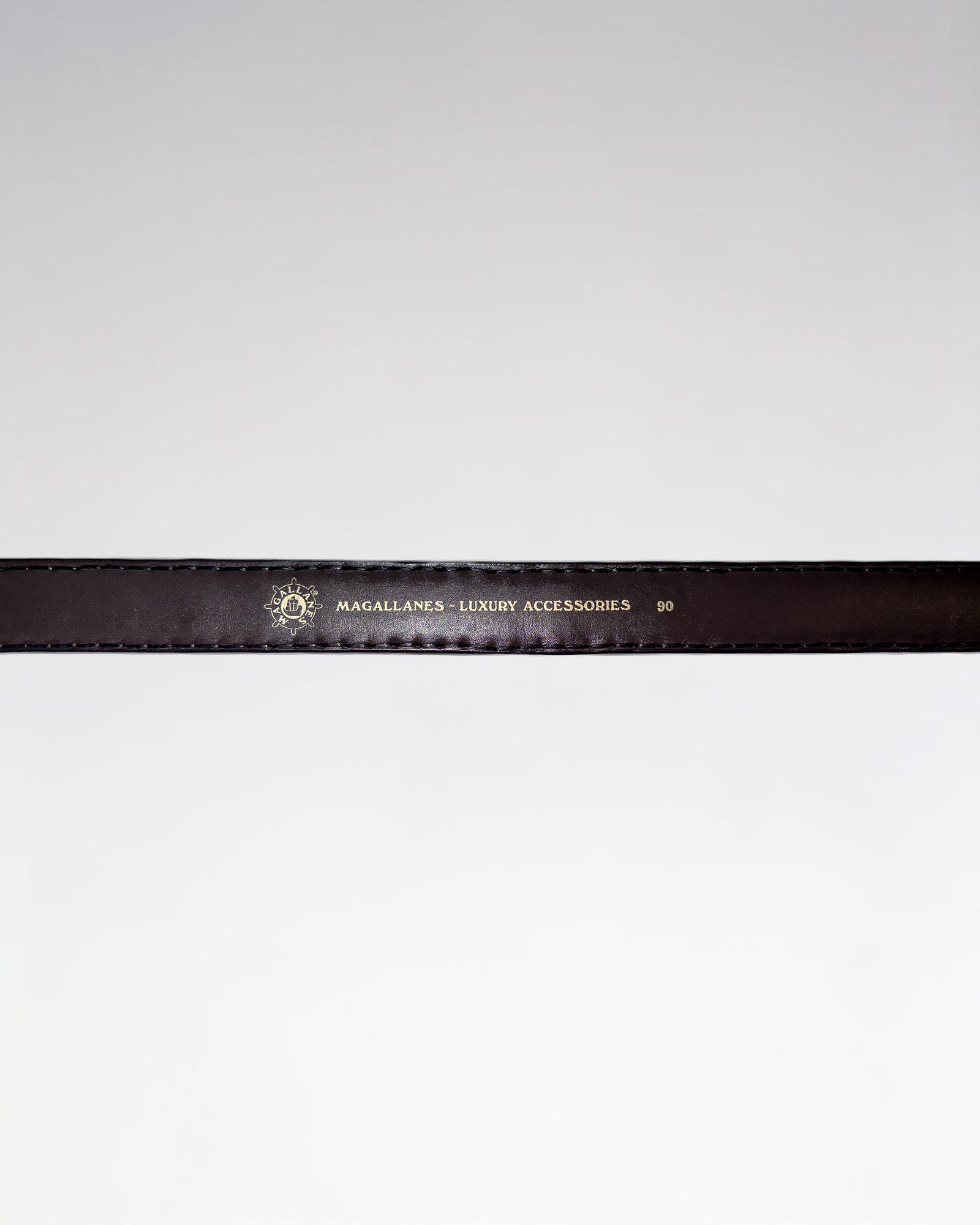 Marrón oscuro
